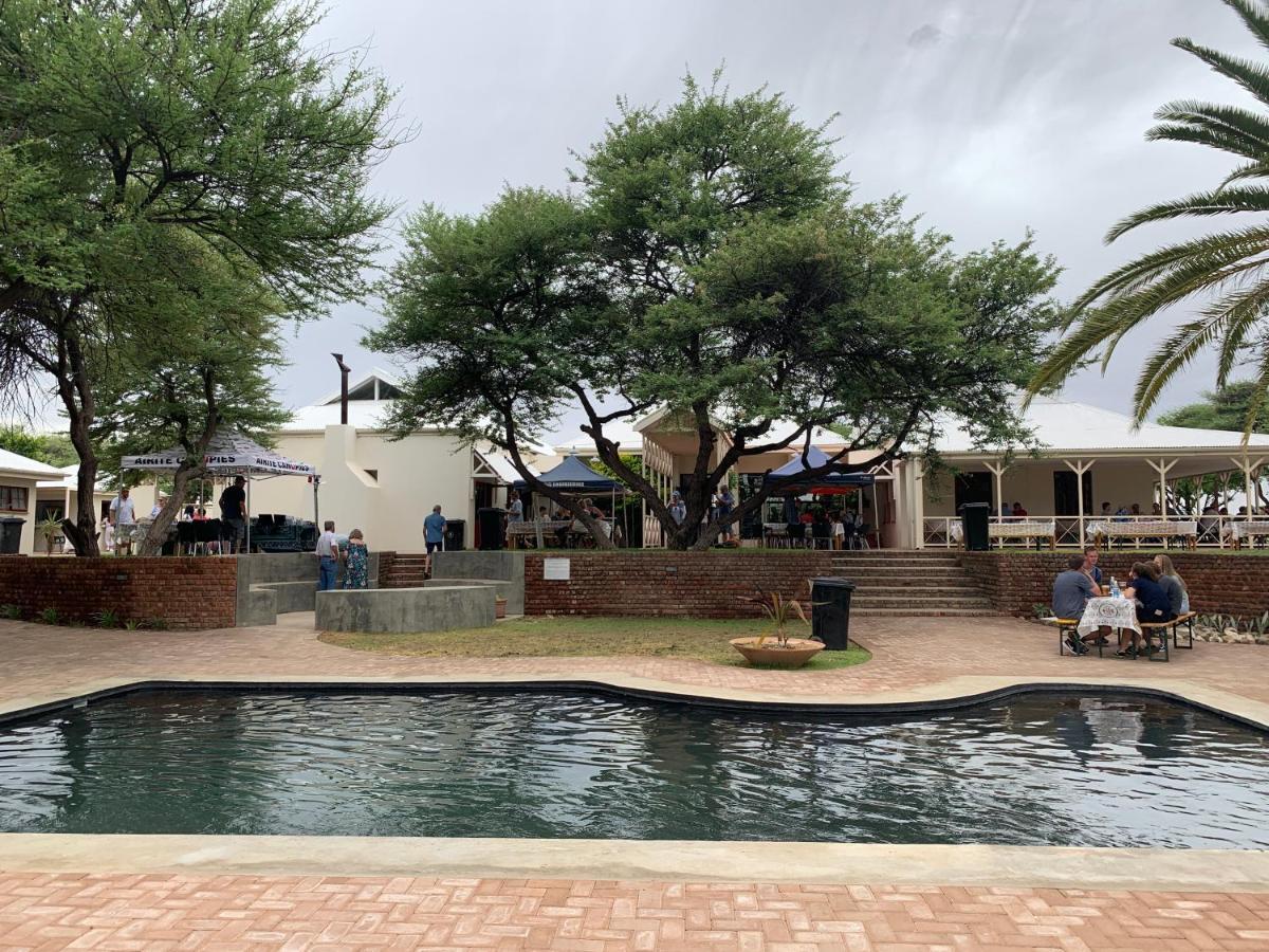 Otjibamba Lodge Otjiwarongo Exterior foto