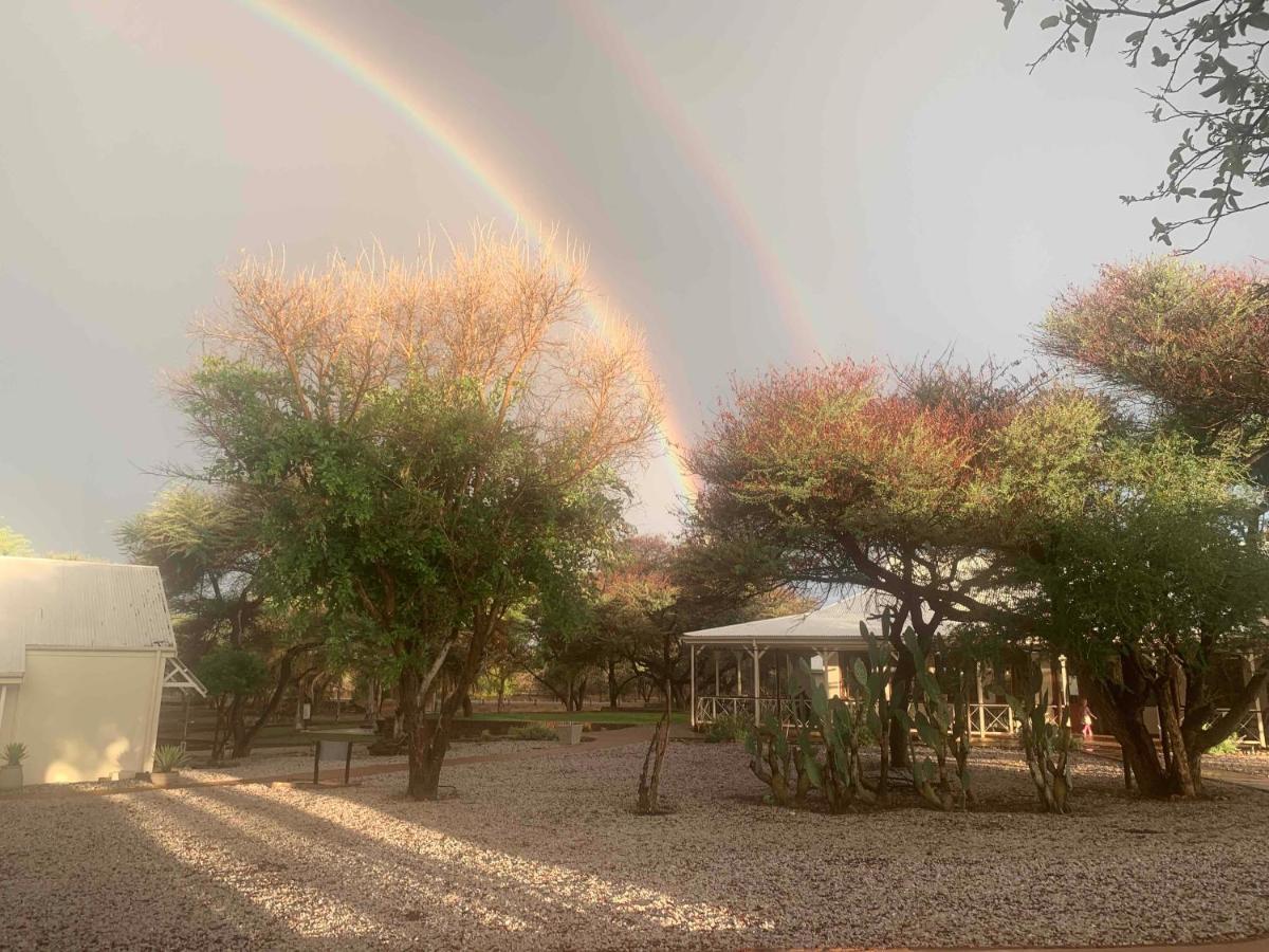 Otjibamba Lodge Otjiwarongo Exterior foto