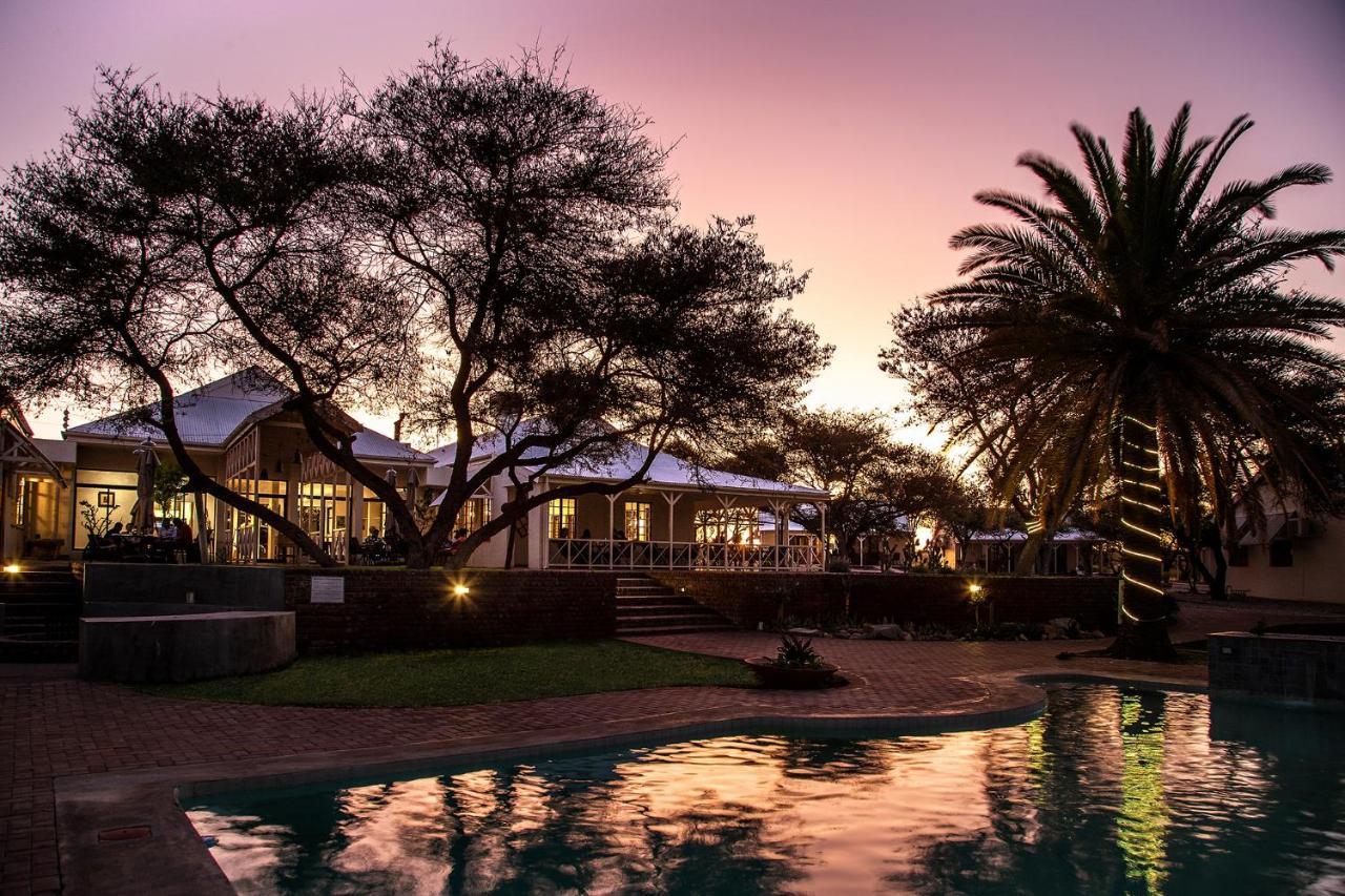 Otjibamba Lodge Otjiwarongo Exterior foto